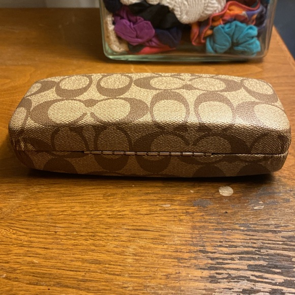 Coach Burgundy & Toffee Sunglasses in Brown Signature C Case - Picture 13 of 15